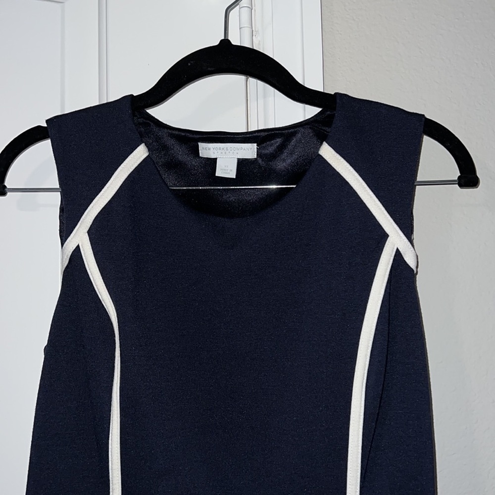New York & Company - navy blue dress- size XS (fits like a small) - Picture 3 of 5